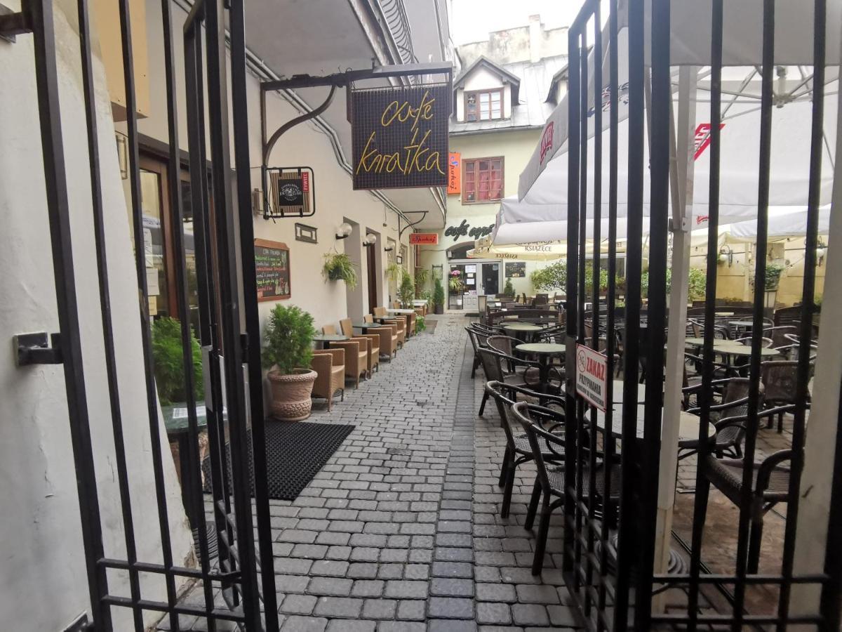 Jacuzzi Apartment Main Square Krakow Bagian luar foto
