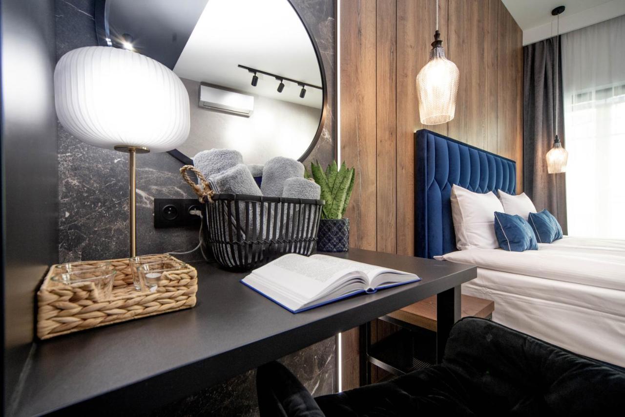 Jacuzzi Apartment Main Square Krakow Bagian luar foto